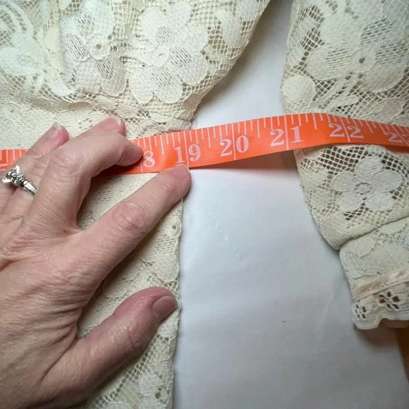 Vintage Sunny South Dallas Lace Blouse 80s Sheer Floral Ruffle Pearl Button Sz 8 - Picture 10 of 16